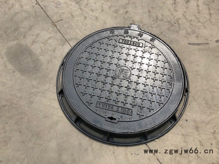 球墨铸铁井盖E500标准铁井盖高强度市政道路圆形井盖绿化污水给排水井盖山东井盖源头厂家700x800mm支持定制图2