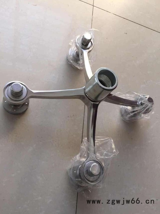 华展     井盖  专业**   专业井盖制造厂商图5