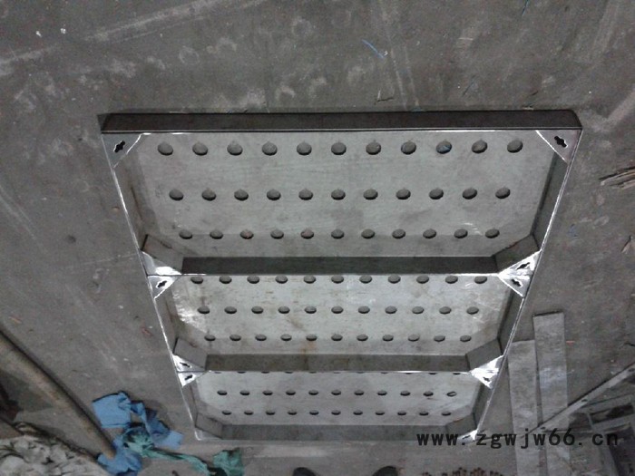 华展     井盖  专业**   专业井盖制造厂商图8