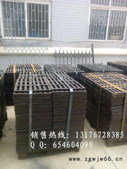 防盗井盖 球墨铸铁井盖 防盗井盖 井盖厂家 井盖价格图4