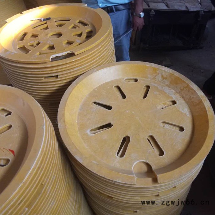 咸阳 玻璃钢树脂复合井盖 鸿硕玻璃钢圆形污水井盖 加油站用井盖图4