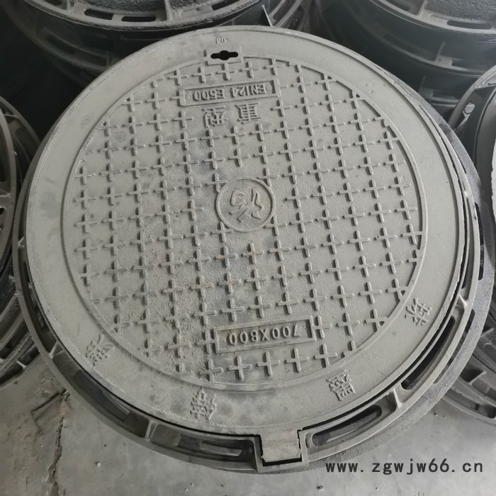 球墨铸铁圆井盖 鑫益通 山东球墨铸铁井盖现货图5