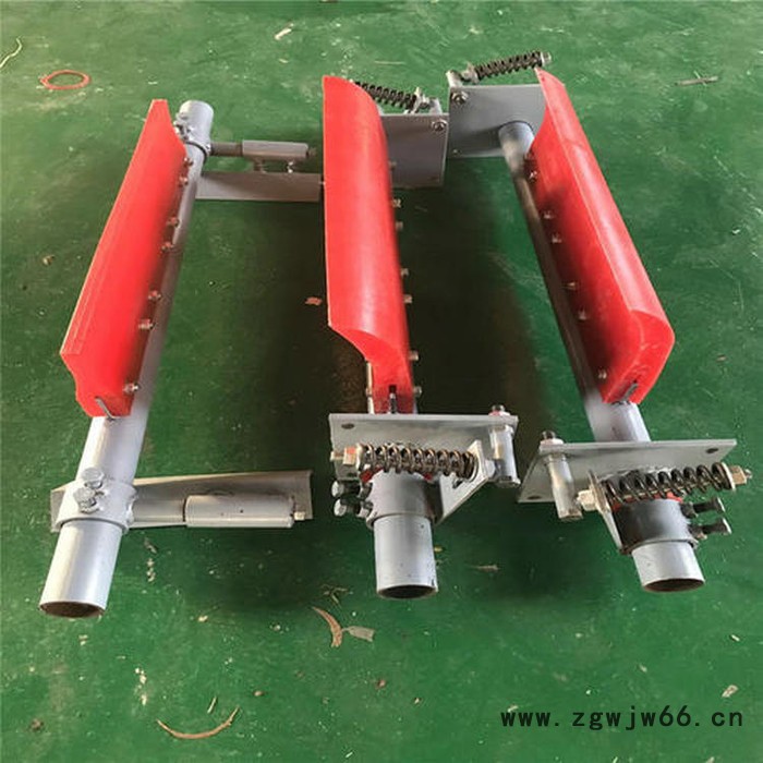 天向皮带机滚筒清扫器 输送带滚筒清扫器 滚筒皮带清扫器图7