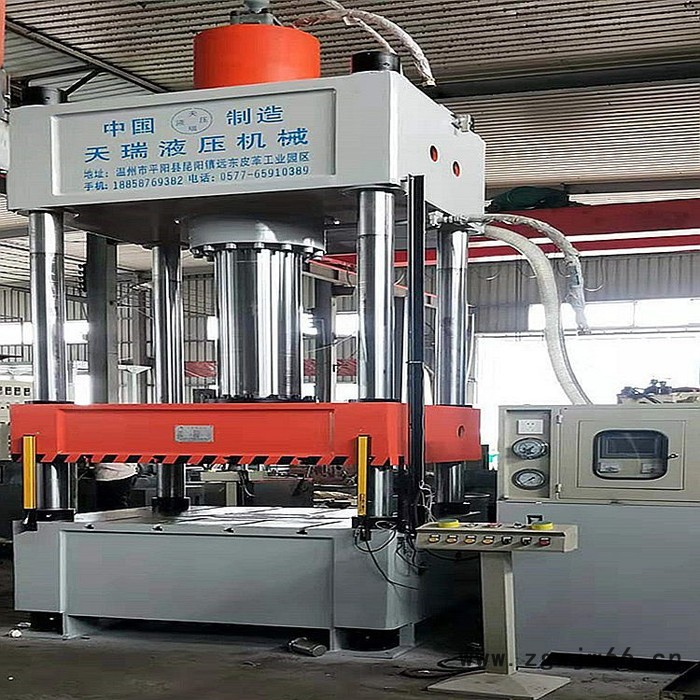 天瑞液压机机械Y71-800吨树脂井盖液压机 智能拼图机图4