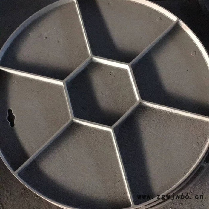 无锡EN124-700*800球墨铸铁井盖量大优惠 厂家大量库存图2