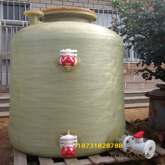 供应高速里程碑 玻璃钢标志桩 玻璃钢广告牌 玻璃钢井盖图5