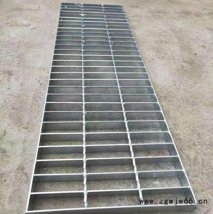 山东远通 井盖篦子  铸铁 不锈钢  树脂 沟盖板 钢格栅厂家图2