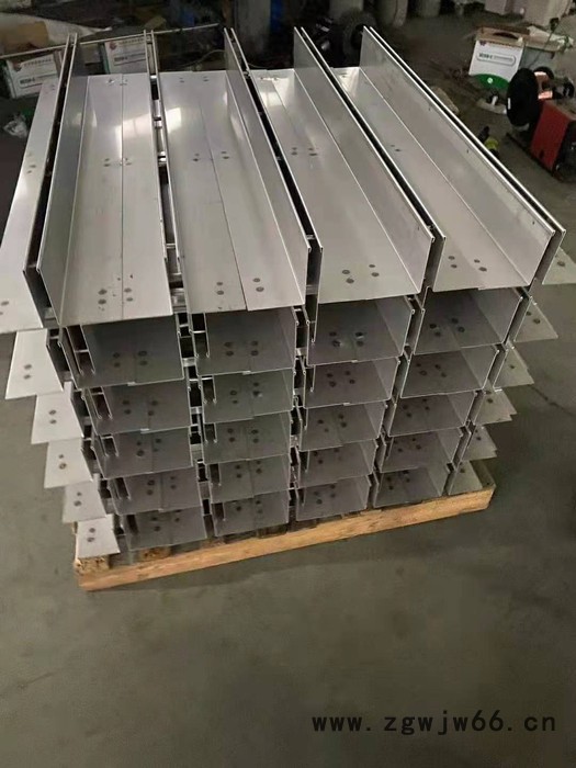 远帆 不锈钢 不锈钢井盖 不锈钢隐形井 不锈钢装饰井 不锈钢排水沟盖板 不锈钢格栅 厂家定制图2