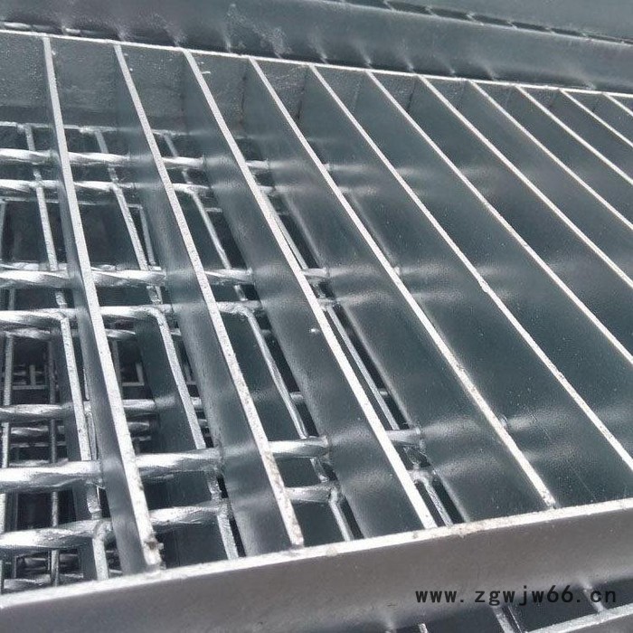 检查井钢盖板   钢格板井盖  工玖丝网制品  厂家定做 实体厂家 现货供应图4