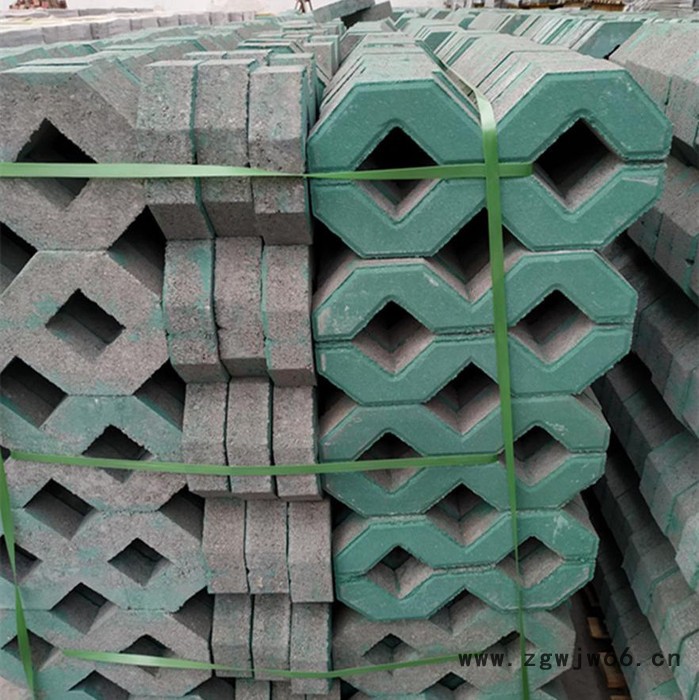 江苏徐州PC砖    植草砖  荷兰砖  透水砖   水泥井盖图6