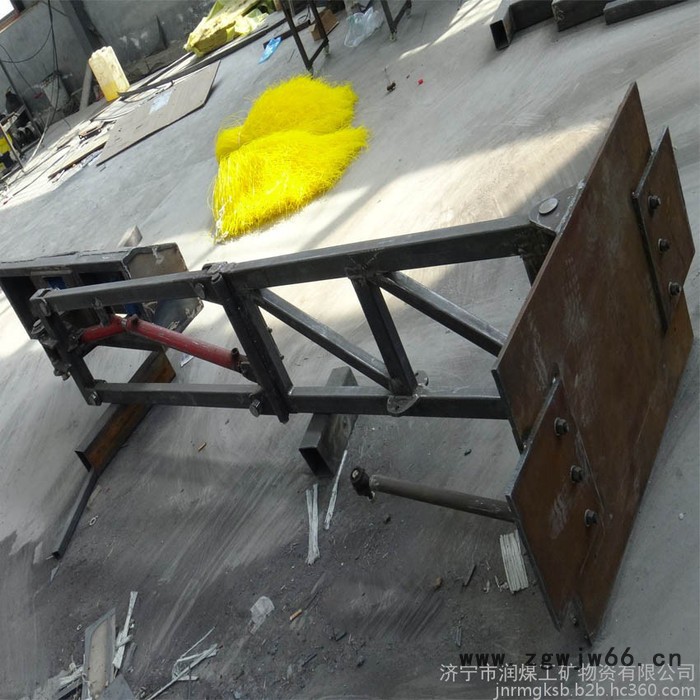 双滚筒结构的护栏清洗机 双滚筒结构的护栏清洗机 双滚筒结构的护栏清洗机 双滚筒结构的护栏清洗机图2