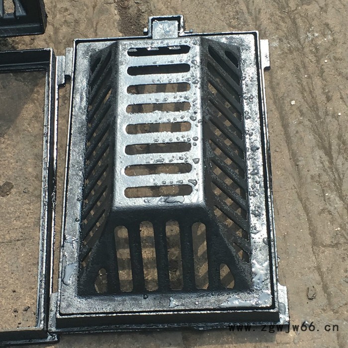 450*750方溢流井 鑫益通 山东球墨铸铁井盖图5