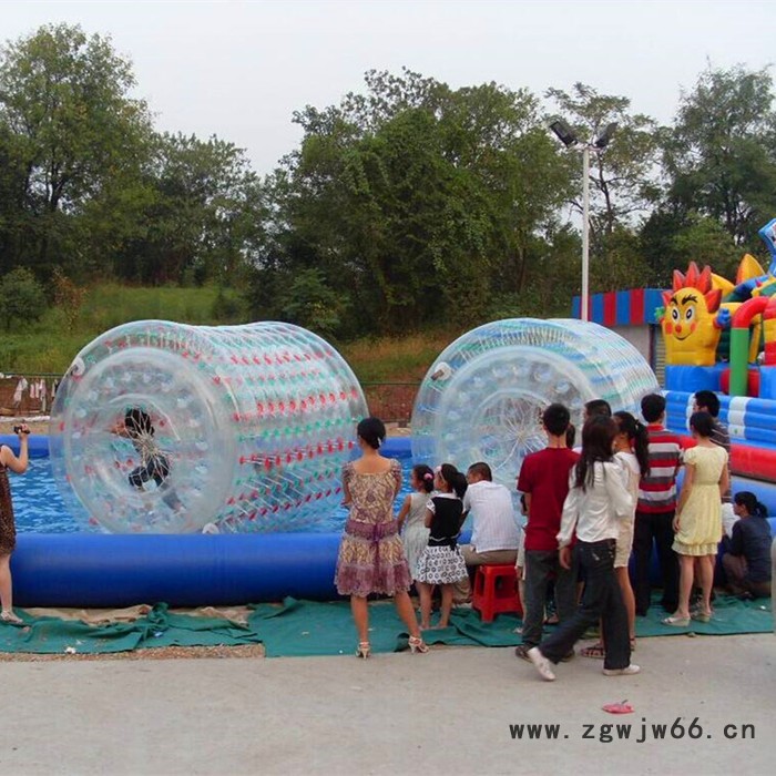 大型加厚充气水上滚筒球步行球乐园水池儿童成人雪地透明碰碰球图4