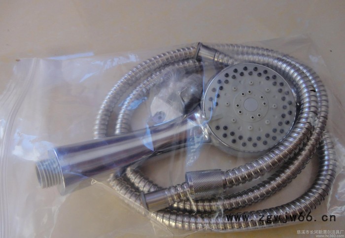 **多功能浴室手持花洒淋浴喷头节水淋雨三件套装 莲蓬头图2