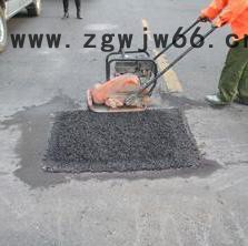 井盖下沉刚换使用黑色快硬型袋装细石混凝土图2