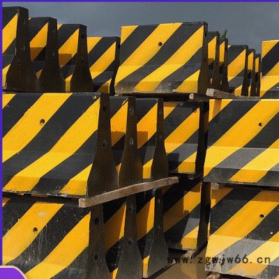 东鑫建基水泥盖板 钢筋混凝土电线杆  桥梁盖板  仿木栏杆  植草砖  水泥管 沙井盖 路侧石 隔热砖 透水砖  水泥柱