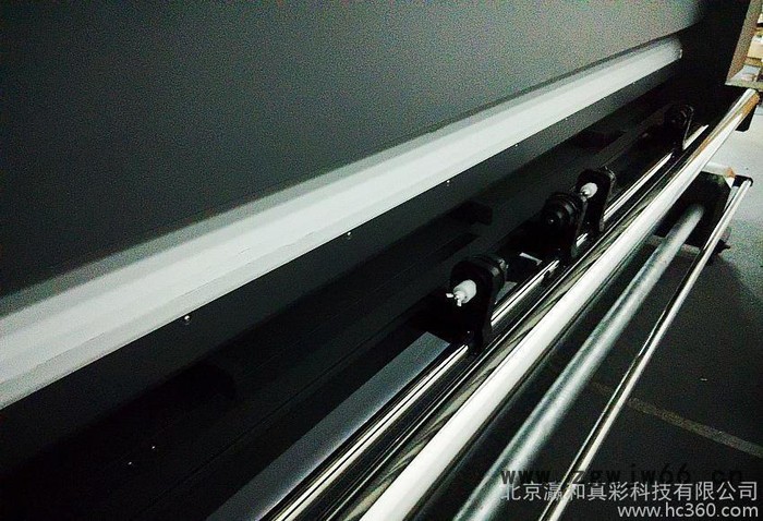 真彩科技3.2米高智能双喷头皮革打印机 皮革彩绘机 皮革喷绘图3