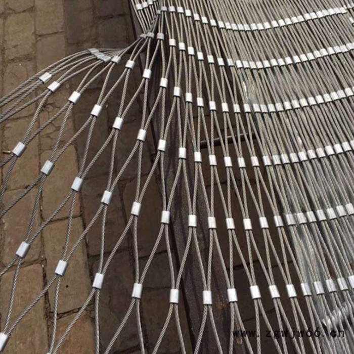 幼儿园学校阳台防护用不锈钢防护网   防坠网吊桥户外扩展网绳装饰不锈钢绳网  养植用不锈钢防护网 井盖防坠物用钢丝绳网图5