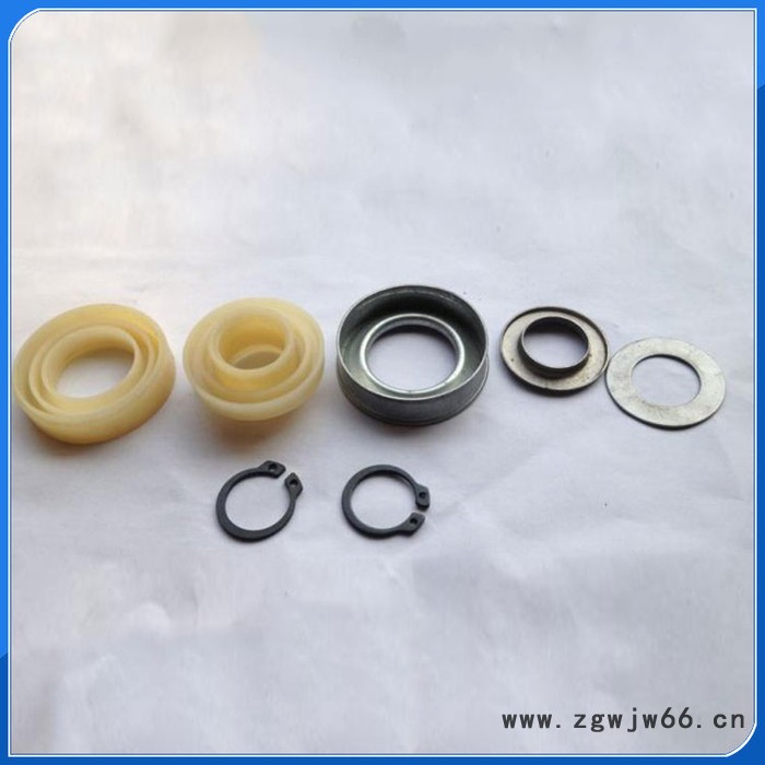 河北树德矿山设备TD75输送机该向滚筒 辊筒轴承座 密封 联轴器图2