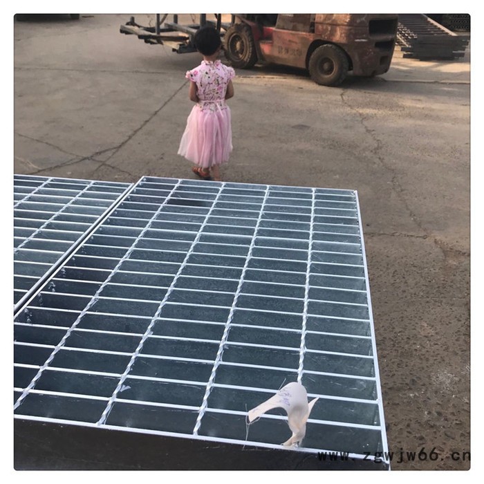 镀锌雨水篦子厂家 汽车道雨水篦子 镀锌格栅雨水篦子井盖图5