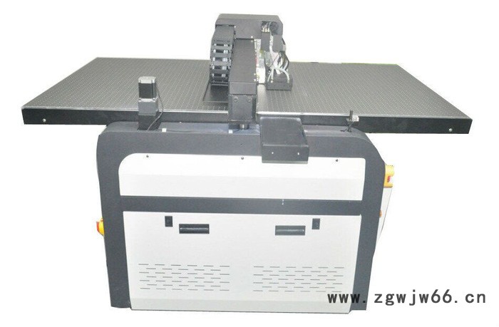 全球**5个理光喷头UV平板彩印机 超优惠仅售69999元图3