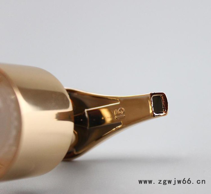 乳液泵 日化喷头 内置弹簧按压式泵头  塑料压泵图3