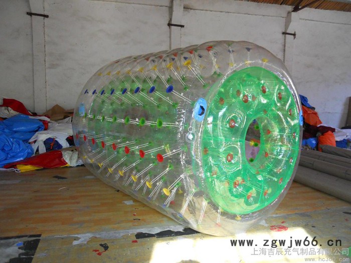 供应2.5米水上滚筒球、水上游乐产品、水上充气产品、水上娱乐产品图2