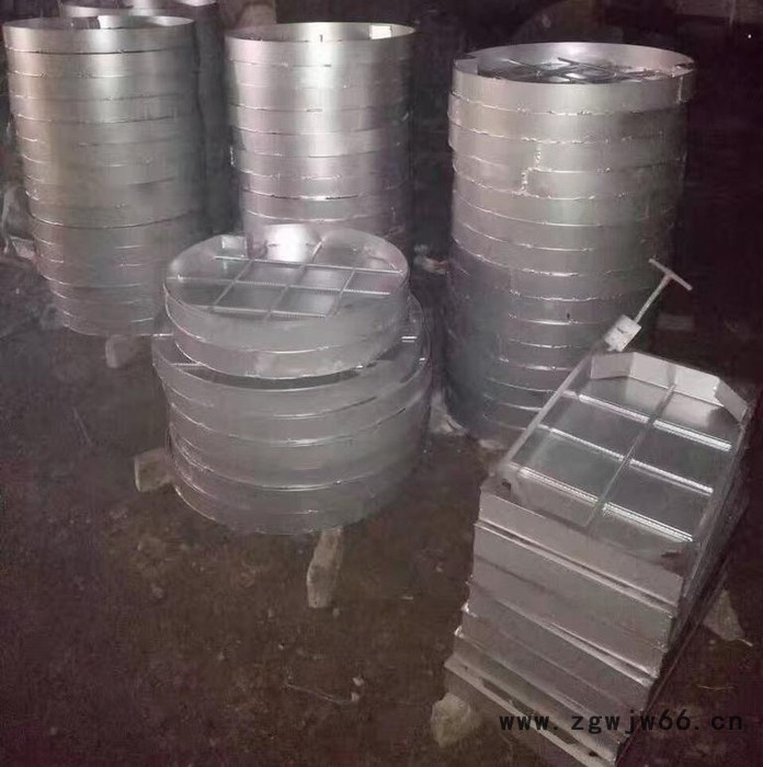 兴华700雨水井盖厂家北京井盖不锈钢隐形井盖  不锈钢篦子  可加工定做图6