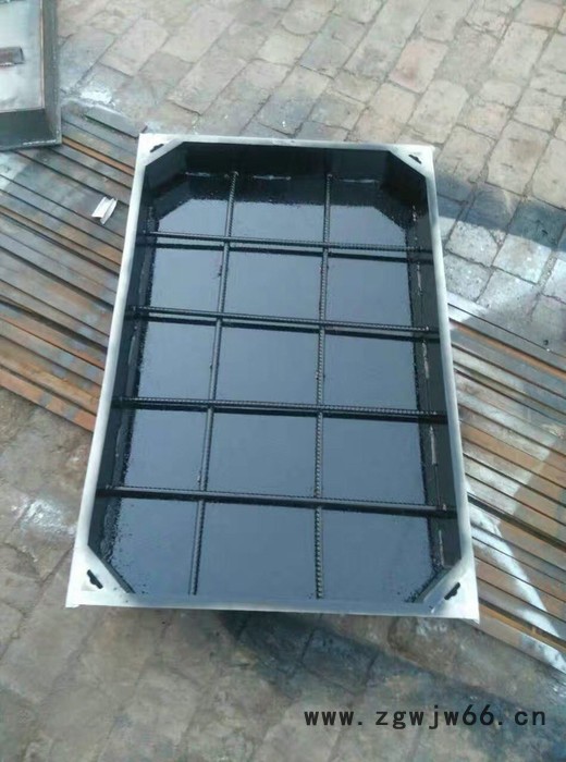 兴华700雨水井盖厂家北京井盖不锈钢隐形井盖  不锈钢篦子  可加工定做图4