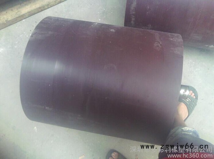 供应多彩利定制聚氨酯过铁胶辊，大型滚筒图3