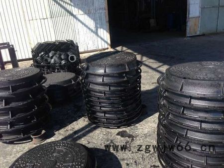 东晖球墨井盖700窨井盖板图6