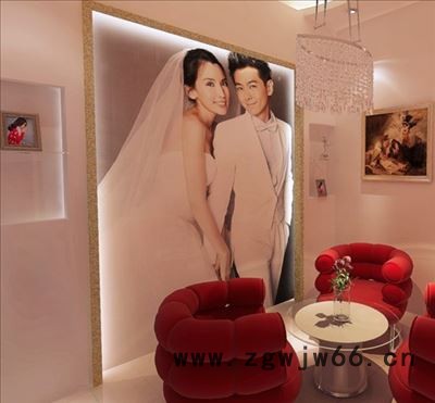 进口高精喷头 玻璃工艺品彩印机 UV平板打印机图5