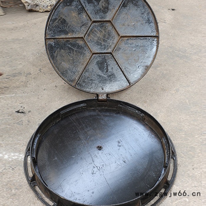 铸铁双层井盖球墨铸铁井盖圆形井盖雨水消防污水井盖700*800重型图2