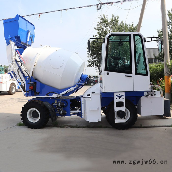 凯临重工 自上料滚筒式搅拌车 盘锦市自上料滚筒式搅拌车厂家图4