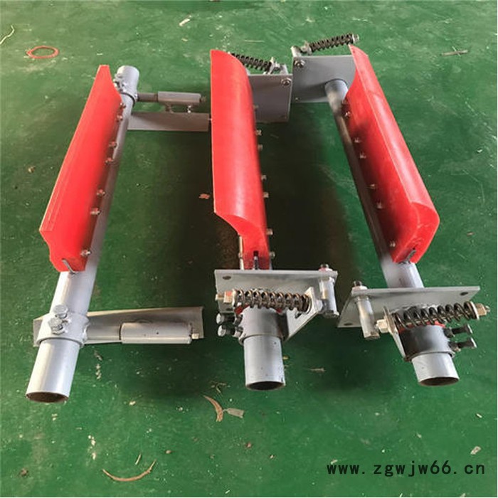 天向厂家定制输送带清扫器 输送带滚筒清扫器 生产厂家图6