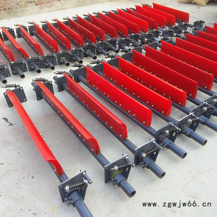 天向厂家定制输送带清扫器 输送带滚筒清扫器 生产厂家图4