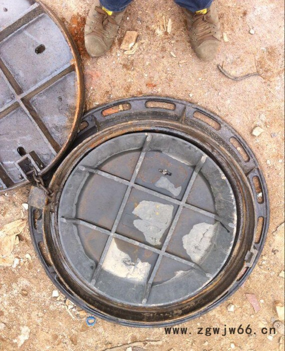 球墨铸铁井盖 铸铁雨篦子 水沟盖板 井盖 阀门井 复合盖板图3