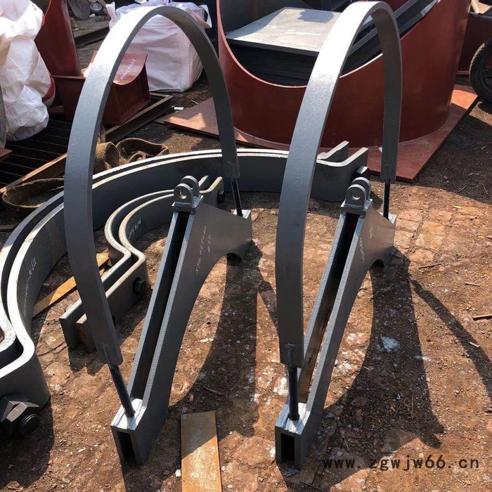 齐鑫792 横担式动载管夹 钢带动载管夹 螺杆动载管夹 根据图纸可订制图4