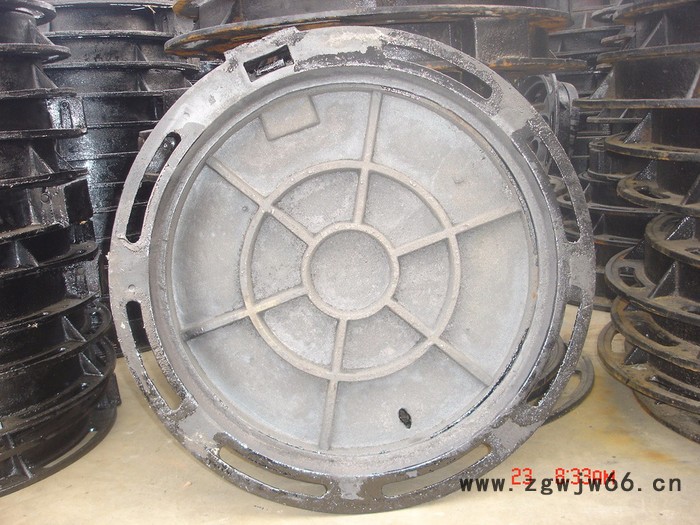 **德信球墨铸铁井盖厂家批发图3
