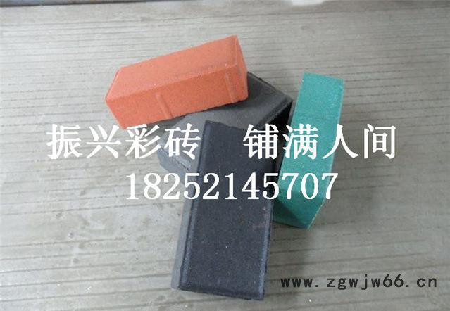 滨海彩砖彩瓦路沿石窨井盖图3