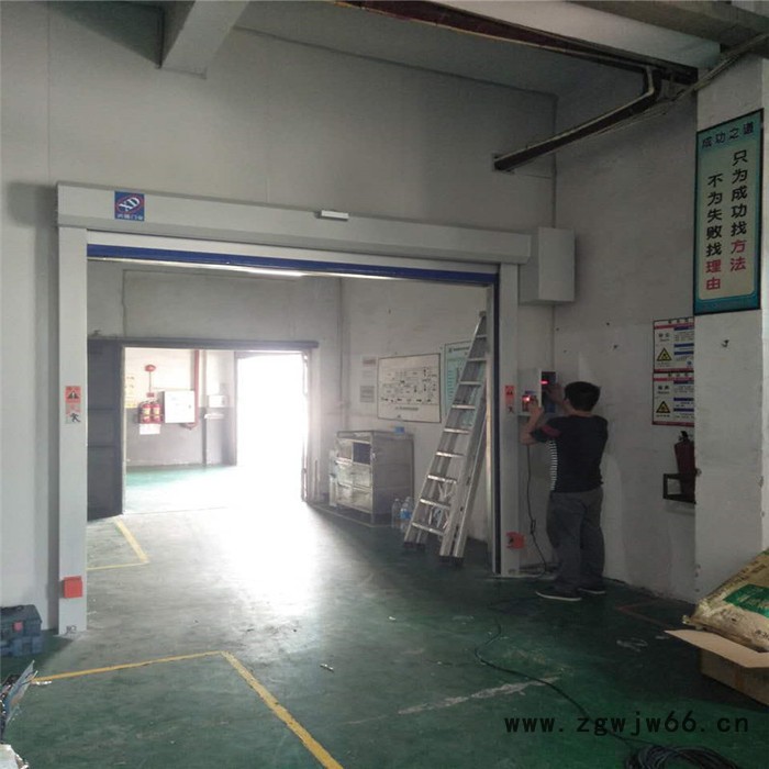 滚筒式快速门 堆积式高速门 快速卷帘门兴德门业图5