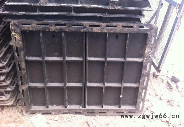 直销 福建球墨铸铁井盖750*1000图3