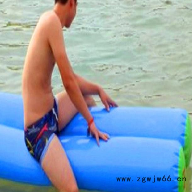 手摇船水上乐园  双管浮桥水上游艺设备   豹伟游乐水上滚筒游乐设施图2