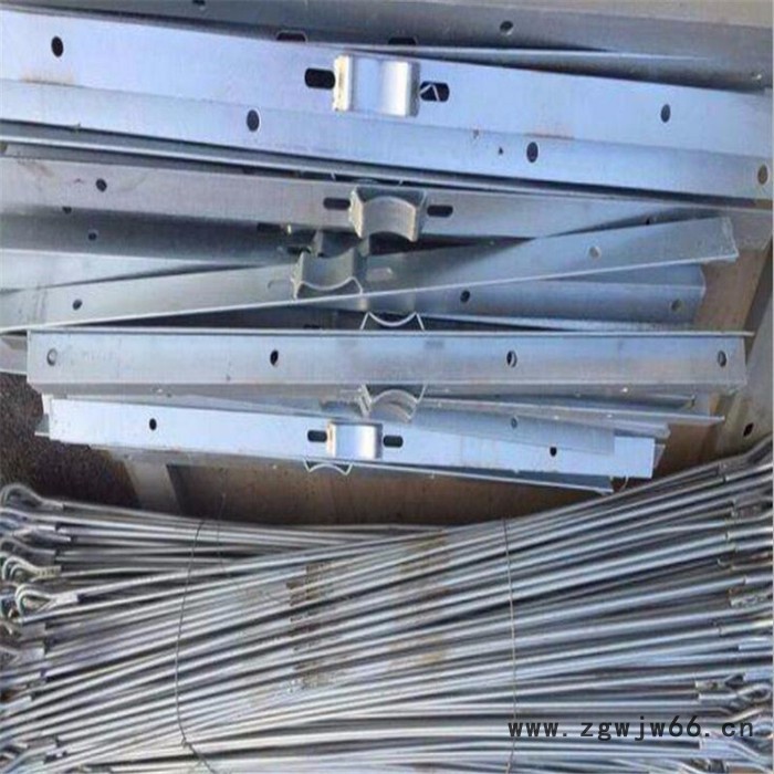 通讯器材横担 热镀锌铁附件  管夹横担  厂家直供图3