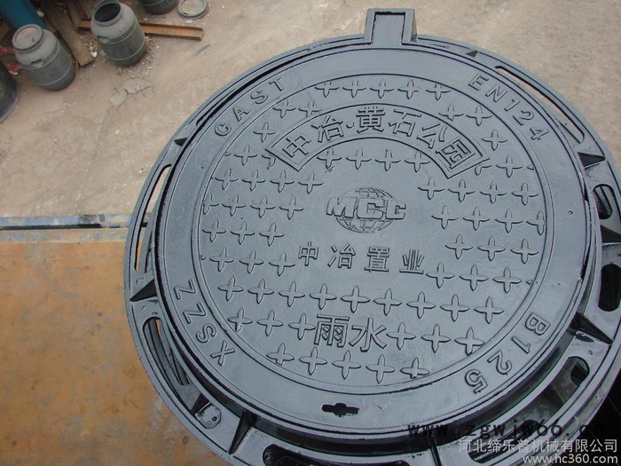 河北铸造厂供应各种规格球墨铸铁井圈井盖 河北铸造厂球墨铸铁井圈井盖(图)图3