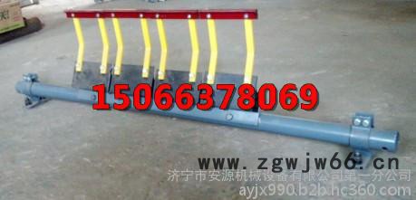 TD75型合金橡胶空段清扫器 尾部清扫器 头道滚筒清扫器图8