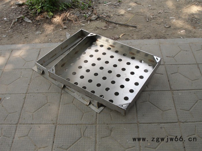 湖南长沙不锈钢井盖，隐形井盖，水篦子，不锈钢水沟盖板，不锈钢格栅，生产安装厂家图5