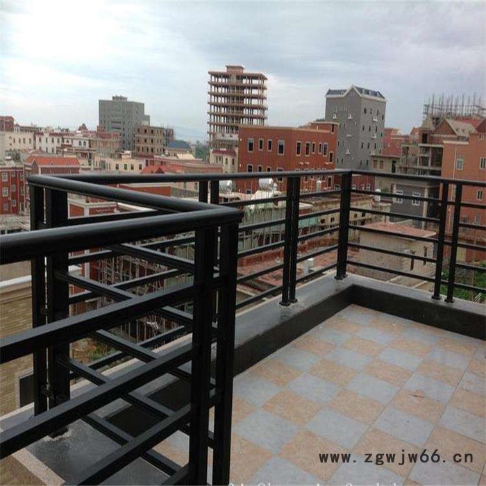 室外阳台护栏 别墅露台护栏 32凹型管夹玻璃阳台护栏图3