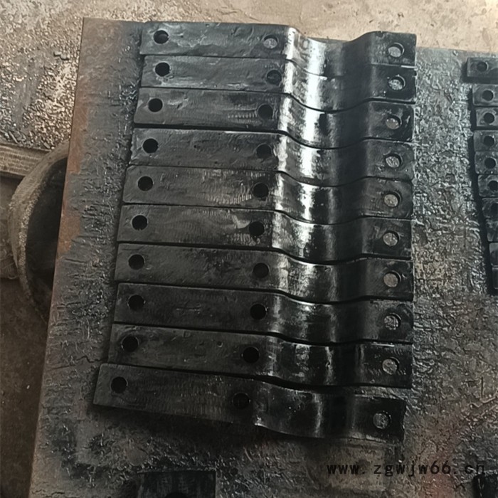齐鑫型式38 立管管夹 双螺栓管夹 三螺栓管夹 管箍管夹 规格齐全 发货及时图4
