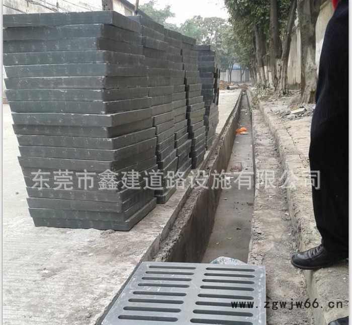 河源,梅州,阳江,江门 树脂井盖500*500*50水篦子 承重20T图3